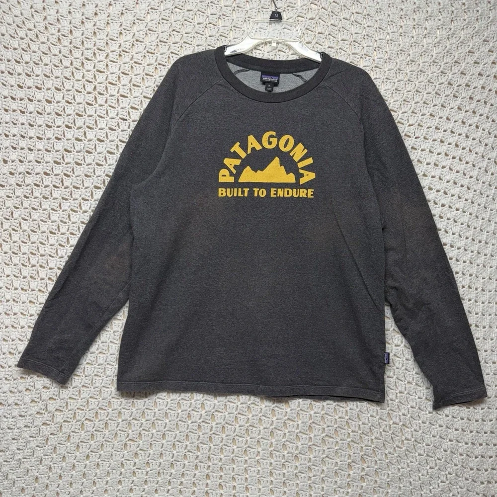 Vintage Patagonia Men's Sweater size XL Gray Built To Endure Pullover Crew Neck